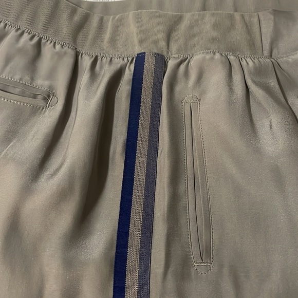 ATM 100% silk gray joggers with blue stripes. Flat front elastic back and hem. - Picture 11 of 15